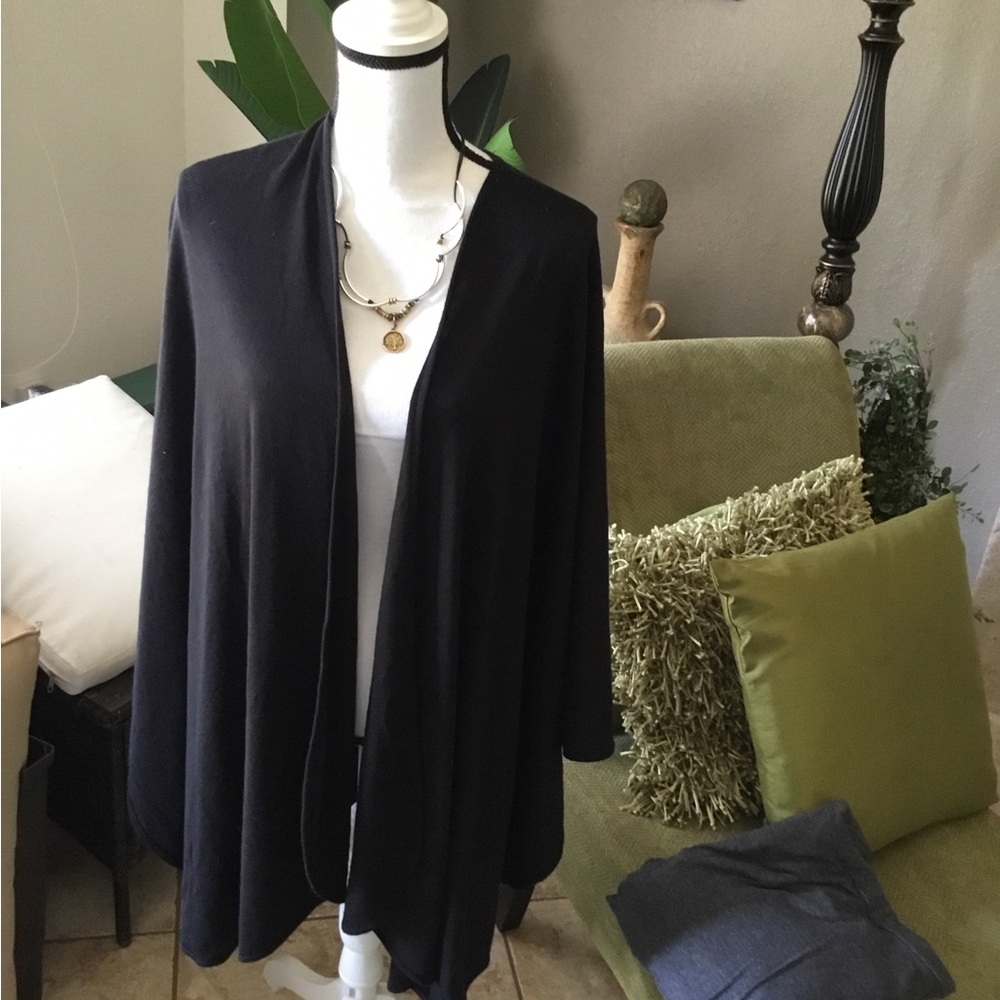 CAPE - Picture 2 of 2